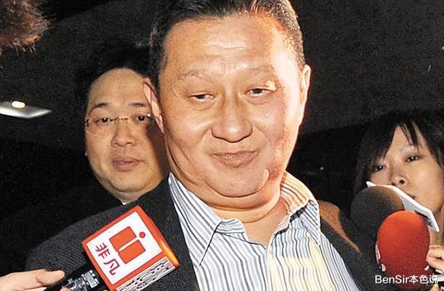 孙芸芸|名媛孙芸芸,表面一帆风顺的人生,实则暗潮涌动