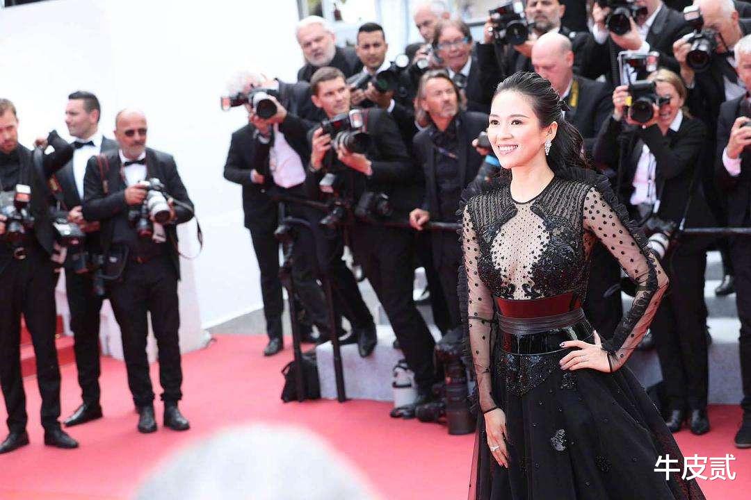 章子怡|没了大佬的撑腰，娱乐圈的残酷，在章子怡身上体现得淋漓尽致