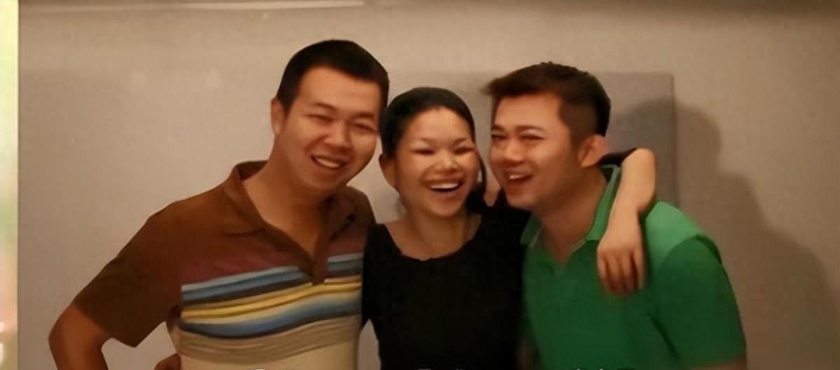 国际“丑模”吕燕逆袭,嫁入法国贵族家族,生下混血儿子颜值惊为天人