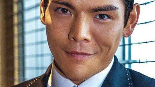 狗仔再曝猛料，向佐出轨风波升级！更多视频引热议，向太如何应对