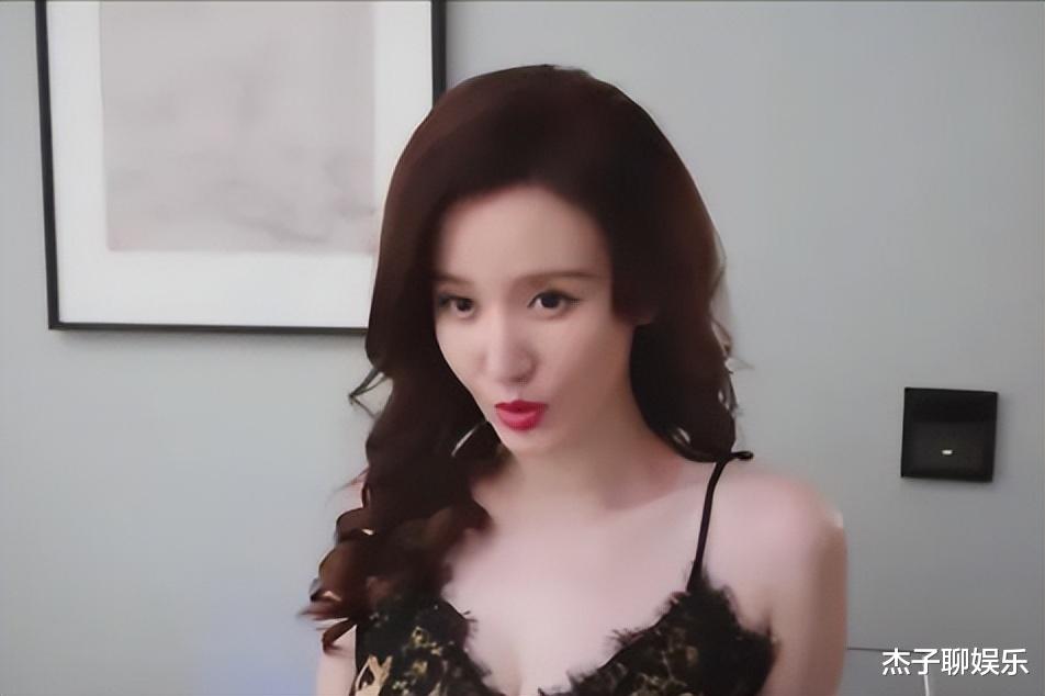 事实证明,43岁的秦岚已经走进了一个“怪圈”,郝蕾全说对了