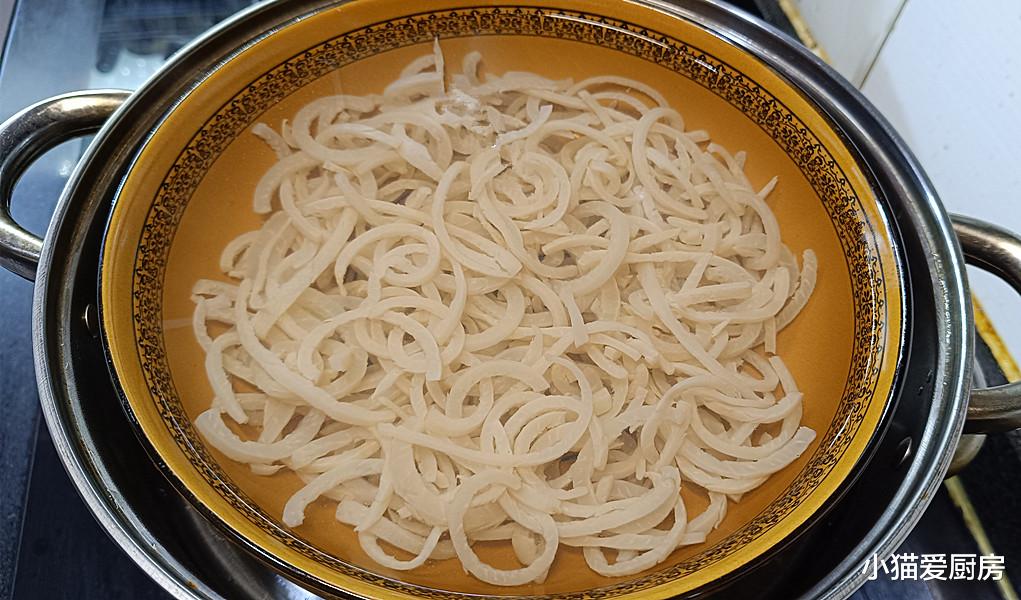 猪皮冻|猪皮不要再扔掉,教您熬制成皮冻,营养又味美,大人孩子都爱吃