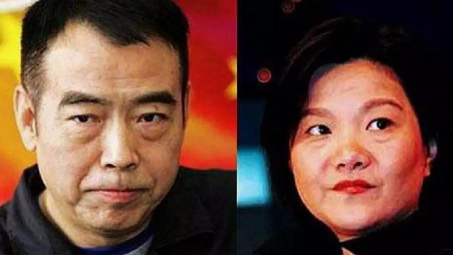 陈凯歌前妻定居法国，和现任逛街路遇骚乱场面，染紫发露怪异表情