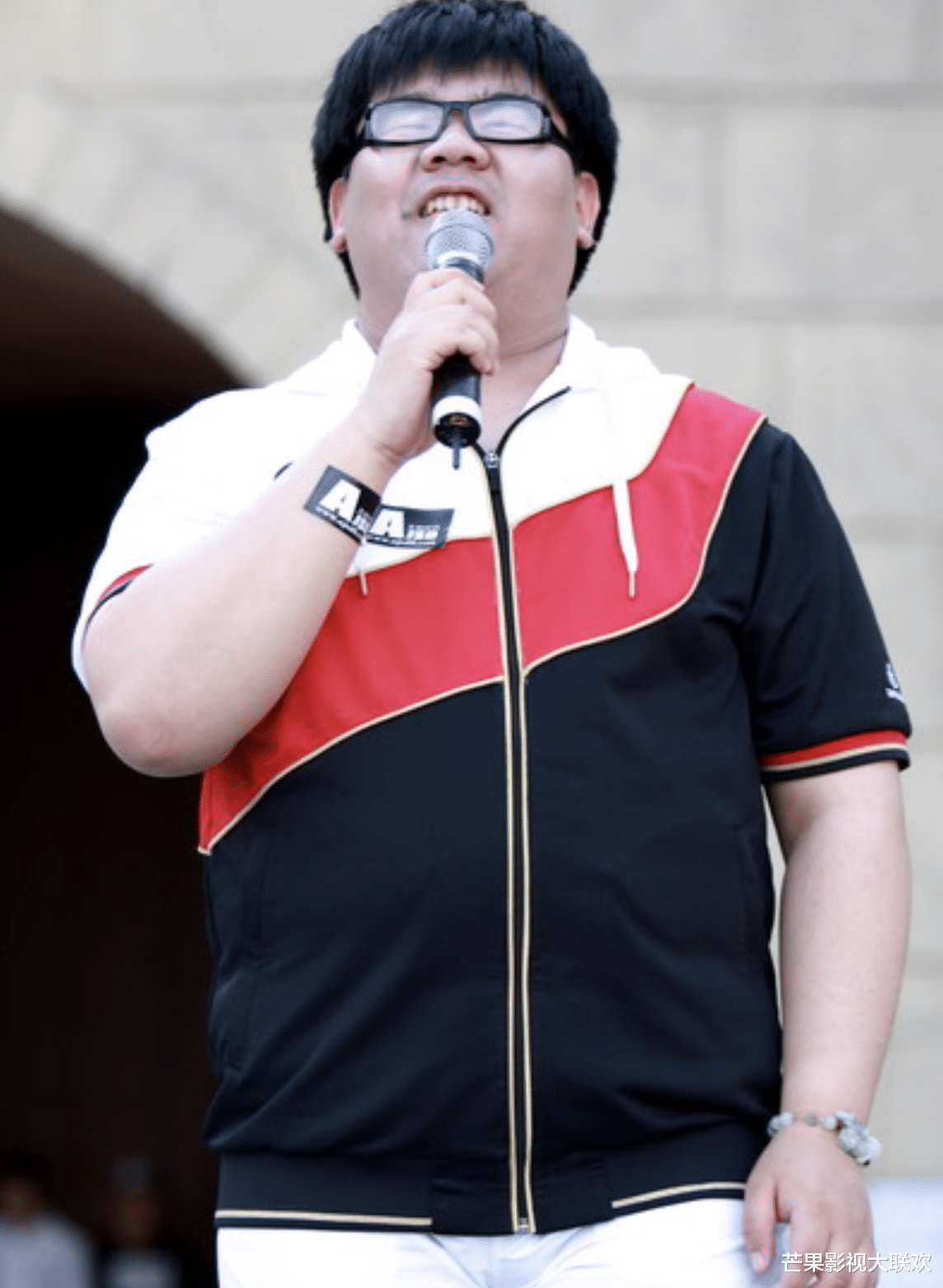 善恶终有报!盲人歌手杨光,终于为自己的“狂妄自大”付出了代价