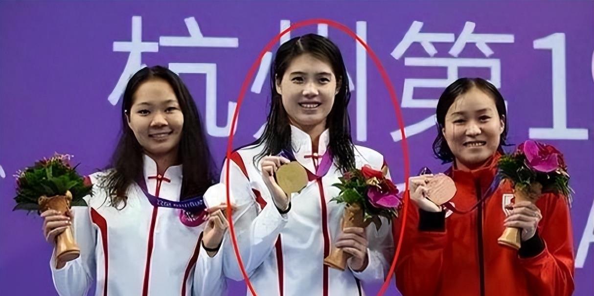 40岁霍启山见证密友章子怡离婚,如今他追求25岁的张雨霏