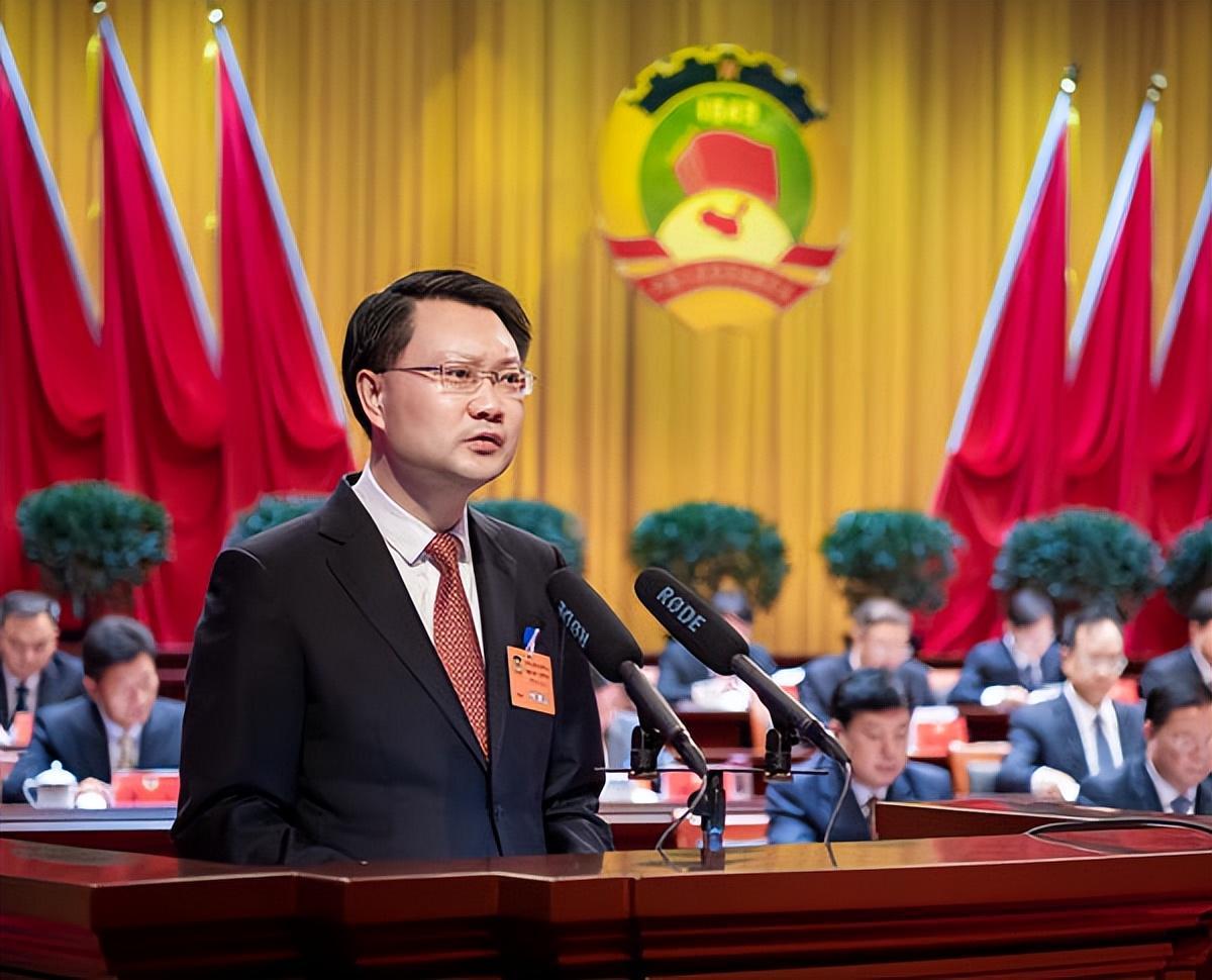 为什么扬州张副市长、成都雷副区长都不愿意第一时间发声自证清白