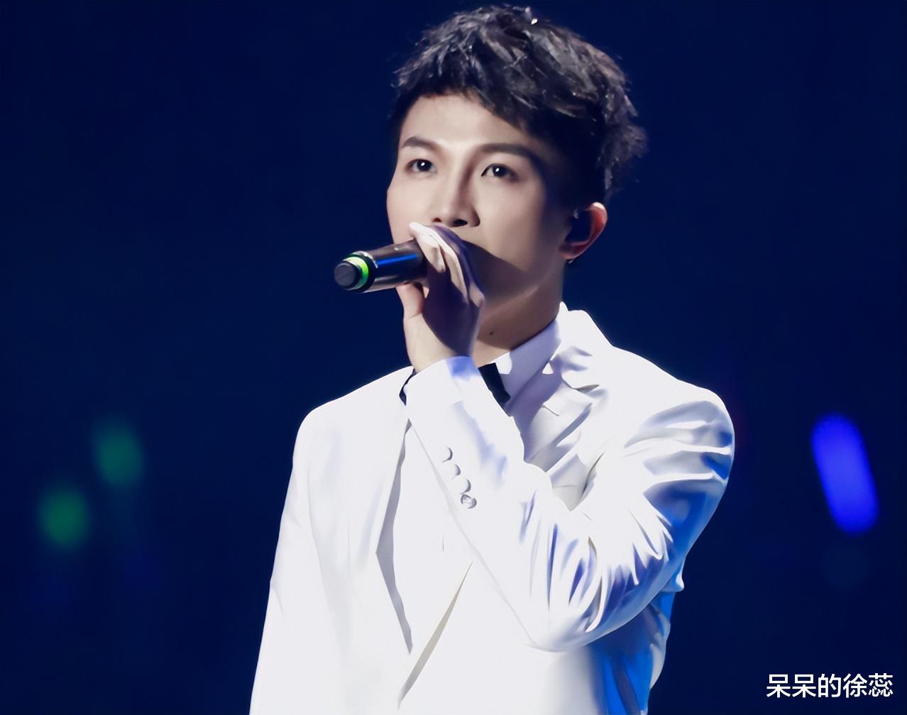 周深|baby回归《跑男》，她的耿直让观众看清周深为人，不愧是综艺宠儿