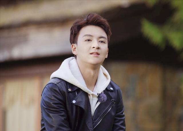 高晓晨|面对网友刁钻留言，《狂飙》高晓晨扮演者一点不生气，回复很淡定