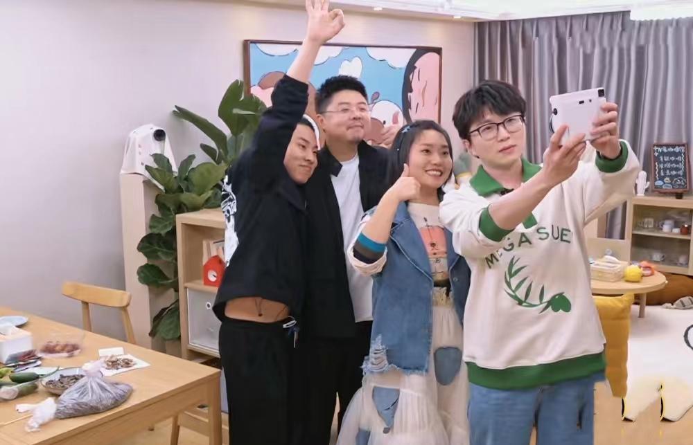 毛雪汪|《毛雪汪》3位脱口秀演员加毛不易，4人聊娱乐圈八卦真的笑死人