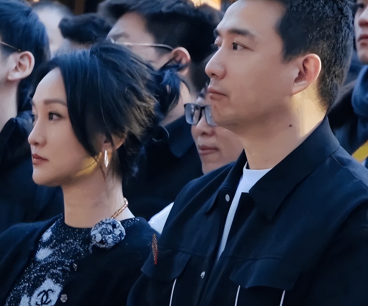 44岁汤唯对比49岁周迅，骨相老去和皮相老去的差距一目了然