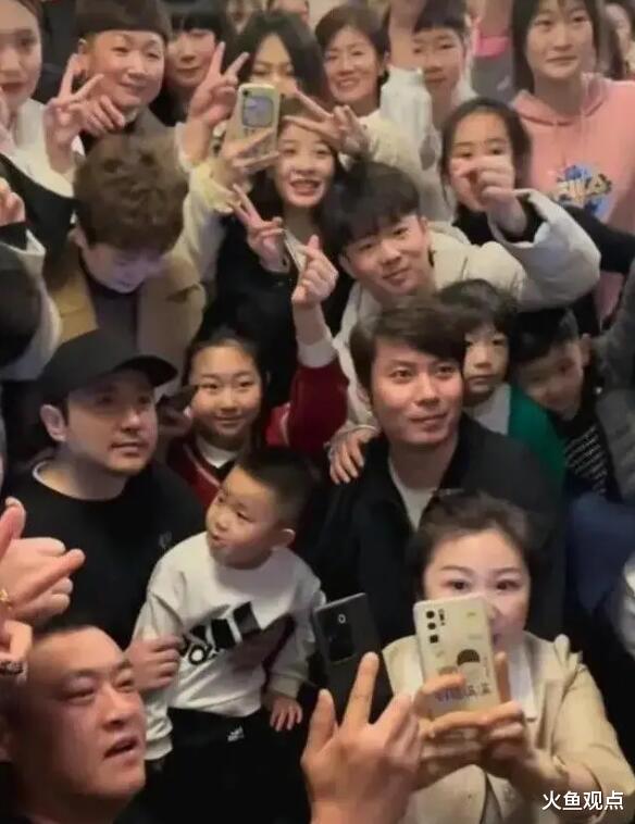 沈腾|“消失”的沈腾:被亲姐实锤真相!