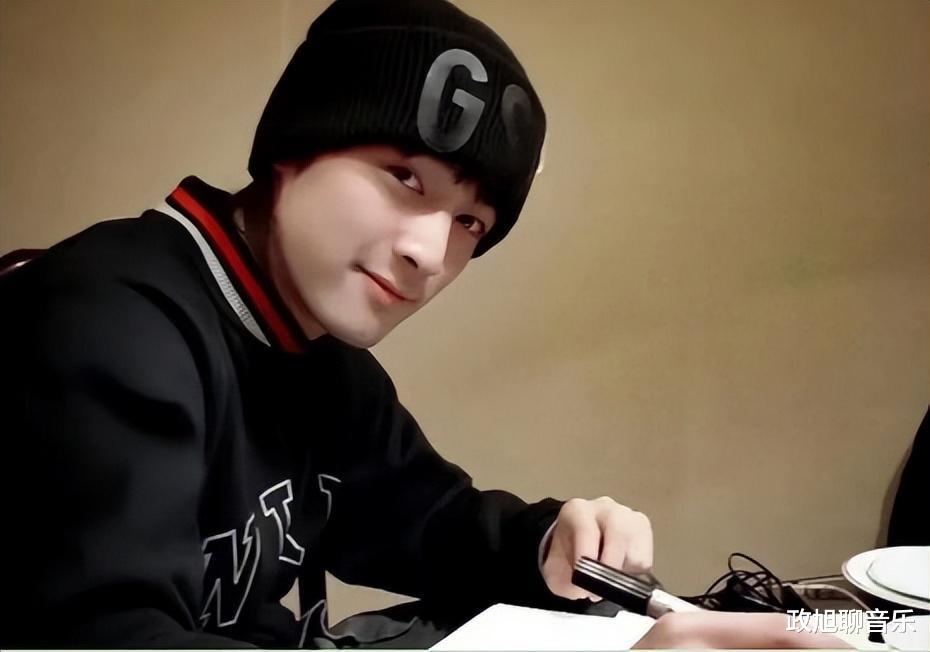 回顾：胡歌老婆黄曦宁近照，现在我终于知道胡歌为什么要娶她了