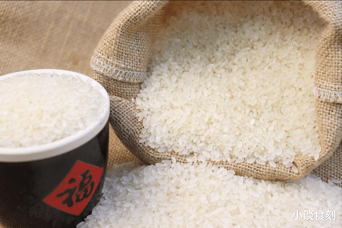 美食教程|伏天大米长虫咋办?米店老板教我3招,大米新鲜不易坏,没米虫了