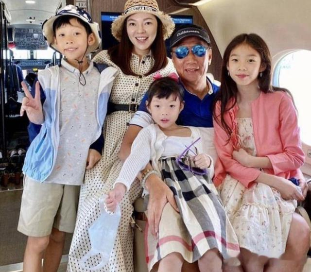 400亿豪门阔太,连生3胎还想为72岁郭台铭生第4胎,是林心如闺蜜