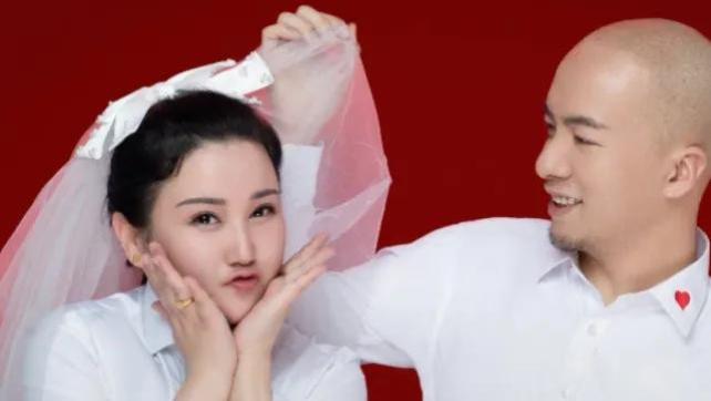 辛吉飞|辛吉飞官宣结婚！妻子身份为二婚带娃，疫情期间在方舱跳舞大火