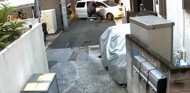 日本|4个蠢贼抢千万手表，立即被捕。他们背后是日本黑帮的巨大阴谋