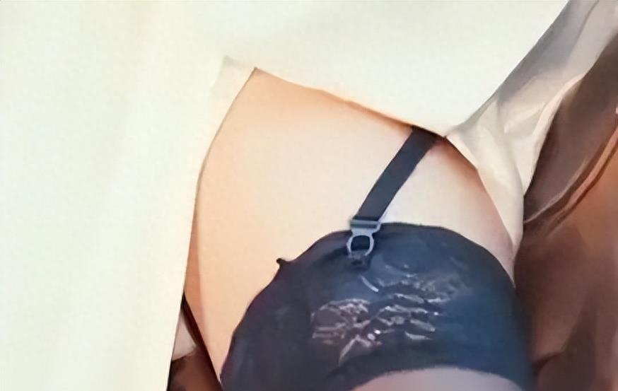 手撕鬼子就算了,输血管也能忍了,但古装配黑丝,是真的离谱!