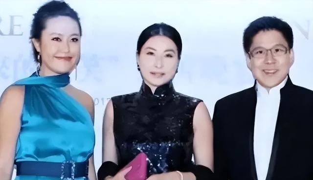 郭晶晶闺蜜抱5个月女儿跳楼身亡：她并非软弱，只是坚强太久