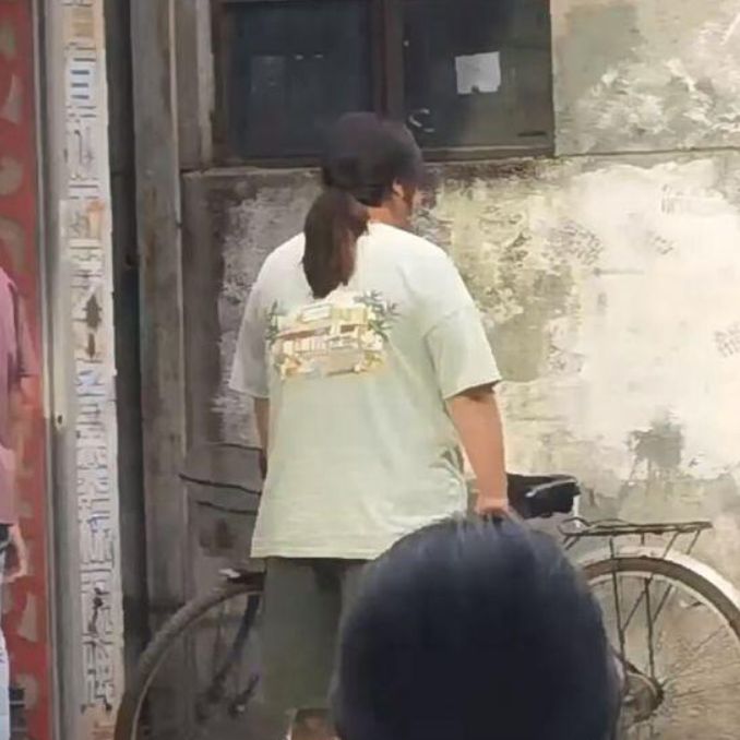 贾玲|曝贾玲范丞丞未婚生子,曾在综艺中甜蜜互动,男方火速发文否认