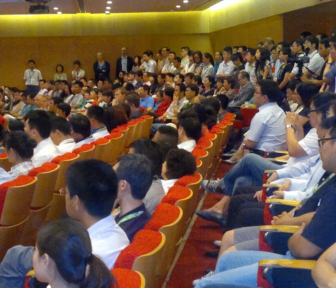 阿里巴巴|阿里辟谣: 未大批裁员, 仅自我革新升级! 拟新招1.5万, 含校招3000人