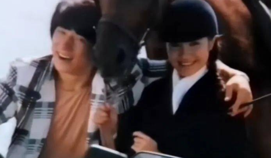 一场“暮年”婚礼，扯下了杨紫琼最后的“遮羞布”