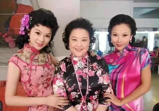 韩师奶你变了,嫁外籍白头翁放弃个人事业还为他生了3个孩子