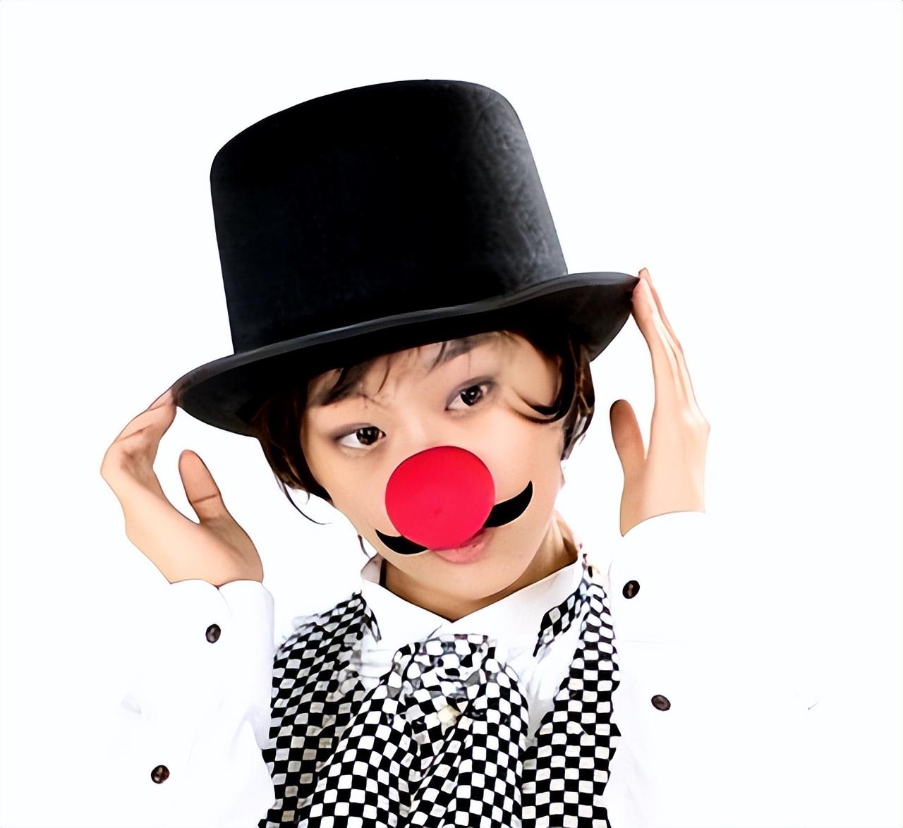 演员句号二婚娶小11岁丫蛋为妻,给晚年丧子的岳父母当亲儿