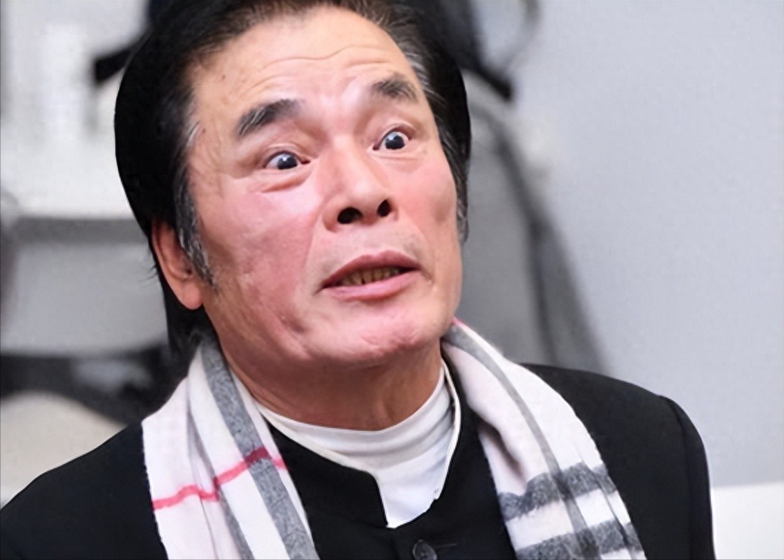 赌王都甘拜下风！71岁宝刀未老，迎娶“第七房”小娇妻