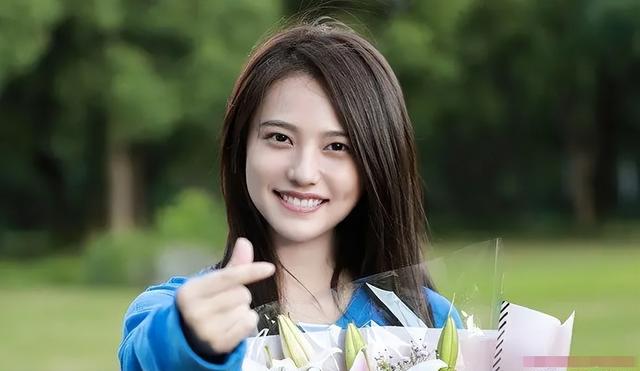 神似高圆圆，内娱终于出现了新的95花！