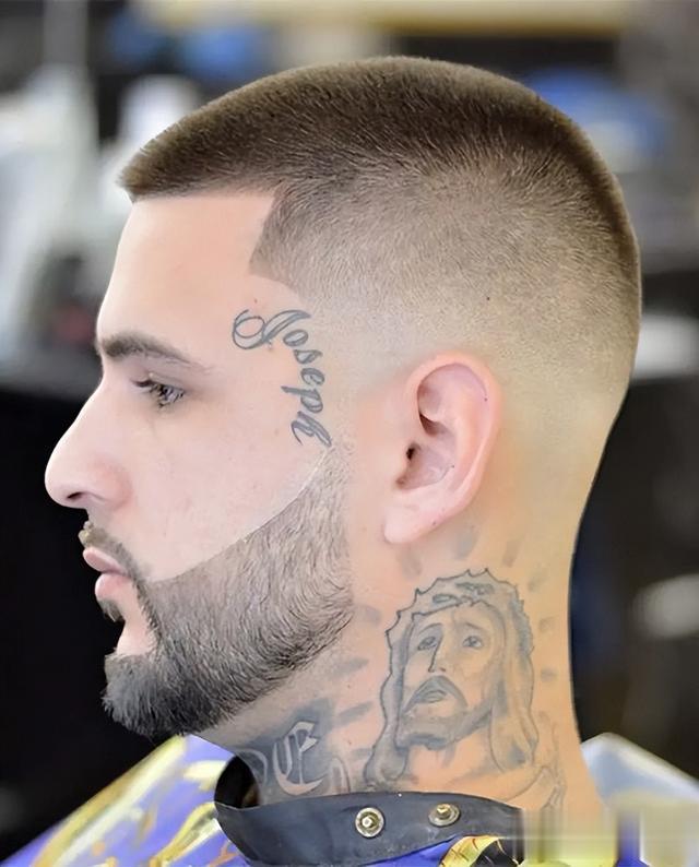 背头,飞机头,圆寸头,雕刻发型,哪一种最能吸引女生的眼光