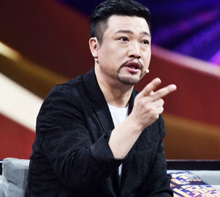 贾冰为何突然不“红”了？看看他干过的事，就不足为奇了