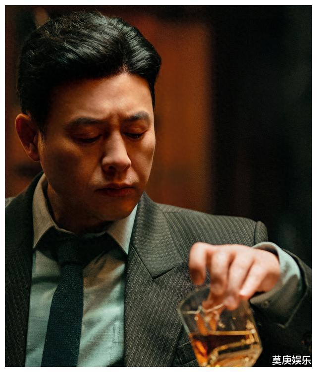 张颂文近照曝光被疑做医美,脸部填充塑胶感明显,气质油腻有点娘