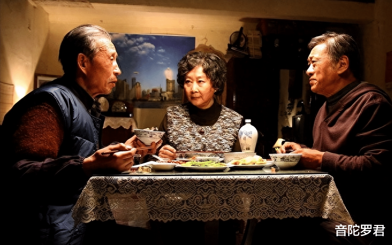 戏没拍完就离世的8位演员，有人死因成谜，有人走后编剧改人设