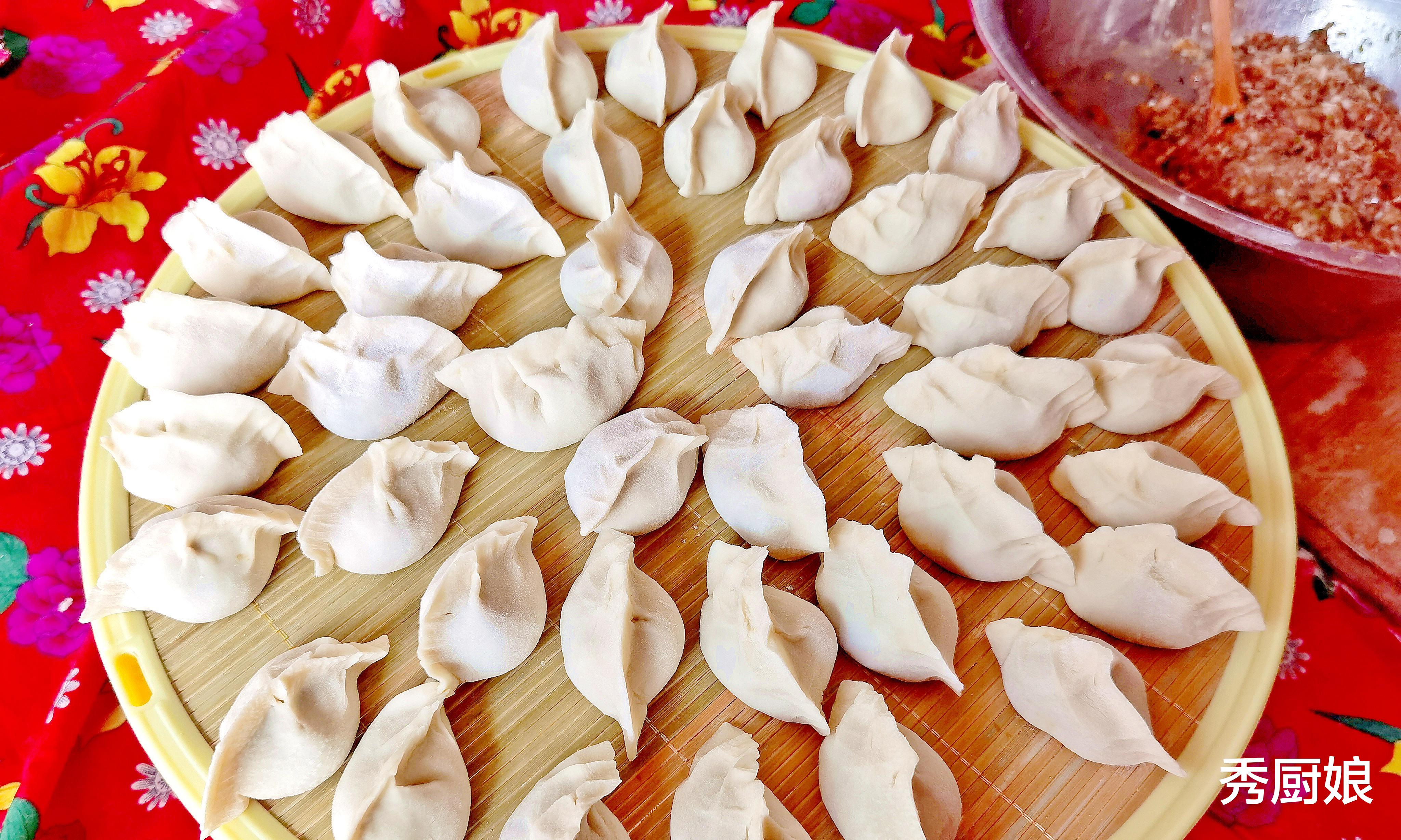 饺子|冬至吃饺子,白菜韭菜靠边站,试试这3种馅,鲜香营养,全家都爱