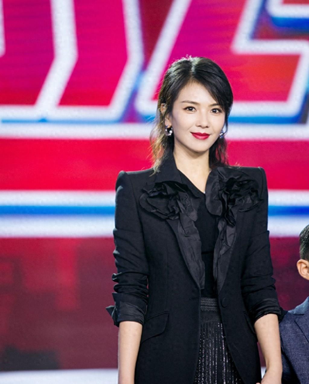 刘涛胡军半夜惊醒全剧组,好友蒋欣发文再添实锤,王珂是真的有苦难言