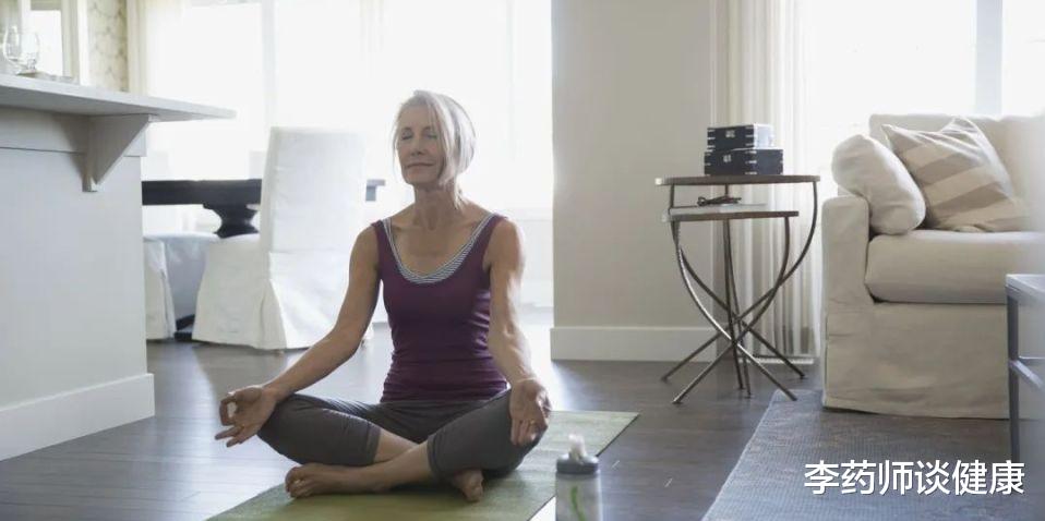 老年人要健康长寿,10件事尽量别做,再喜欢也要忍住!