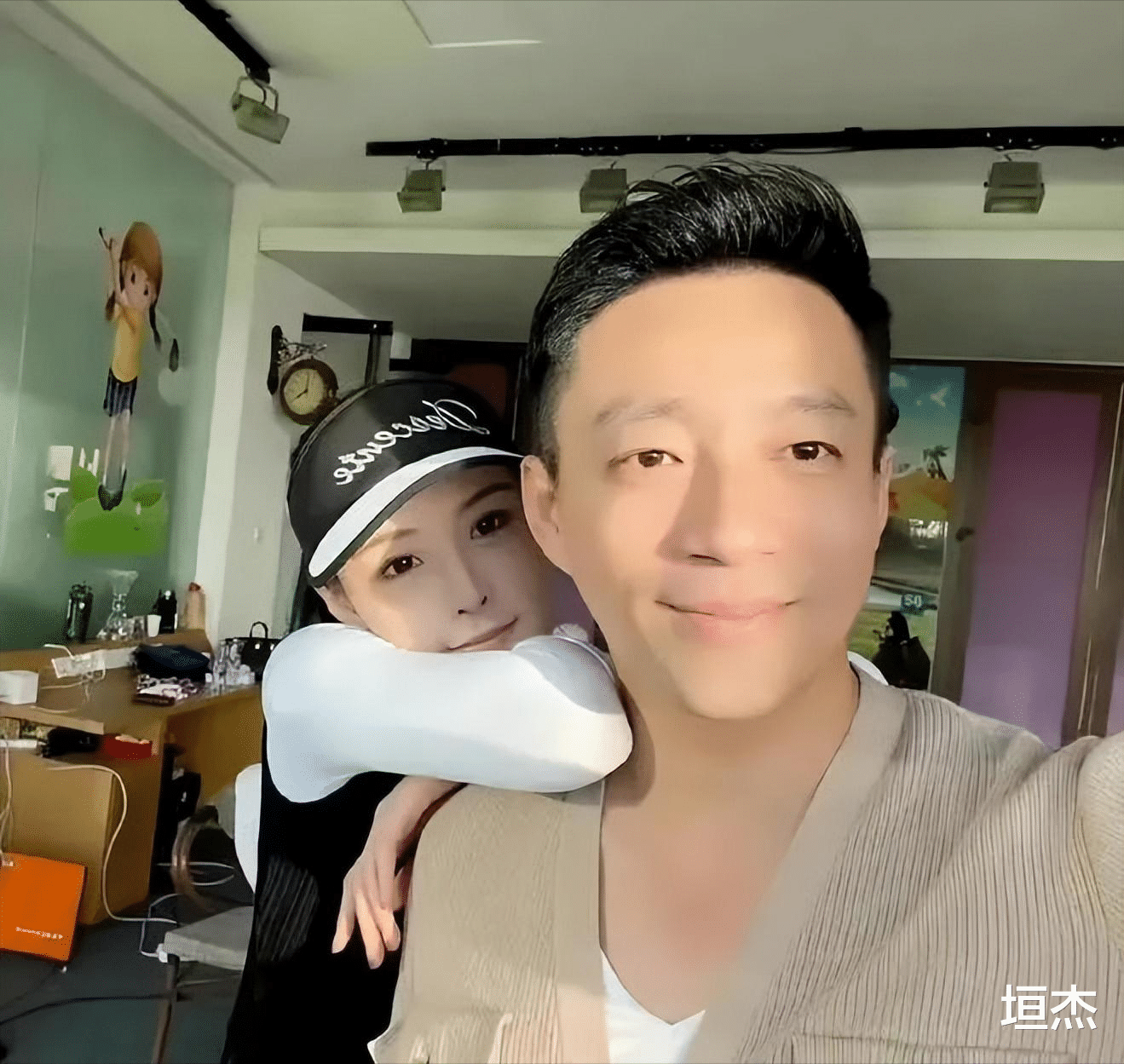 张颖颖|3天8个瓜！赵丽颖被疑整容失败，汪小菲张颖颖分手，都是大瓜