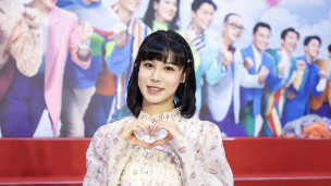 母亲节|TVB小花古佩玲出席母亲节活动  被质疑整容  承认靓照P过图