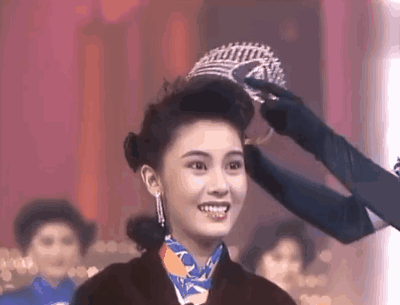 最美港姐近照曝光，惊呆网友：天啊！她怎么丑成这样了？