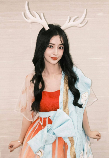 公开反驳虚假流言!杨颖身高只159公分?节目中坦诚揭晓真实身高