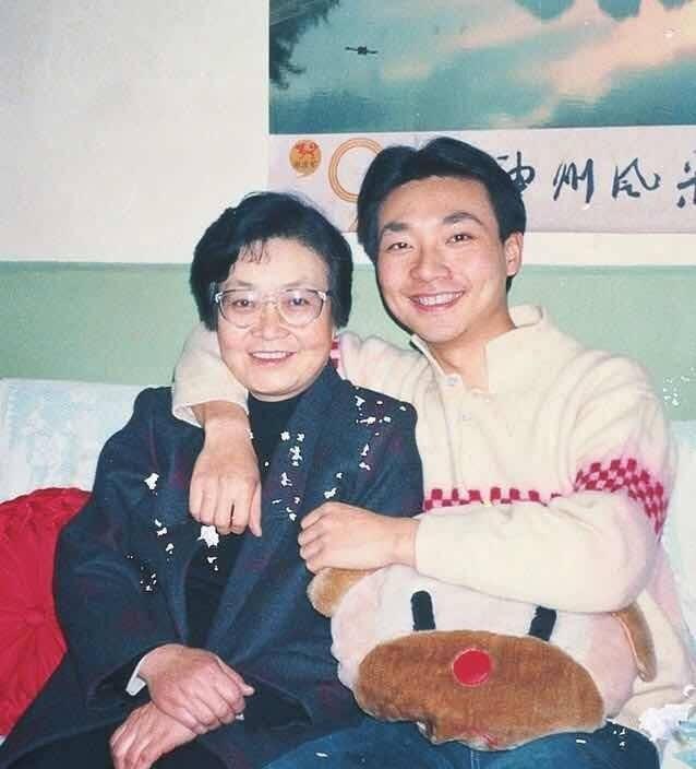 康辉:与妻子结婚23年坚持丁克,为何在48岁时却直言后悔当初选择