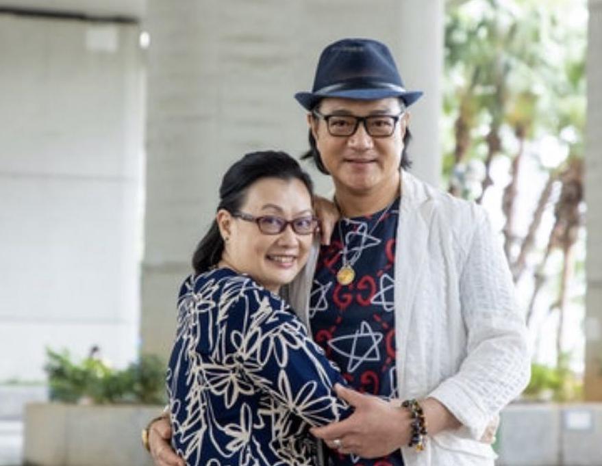 鲁振顺|“东方不败”疑嫌弃60岁女友不能生育,自曝女方批准其找人生小孩