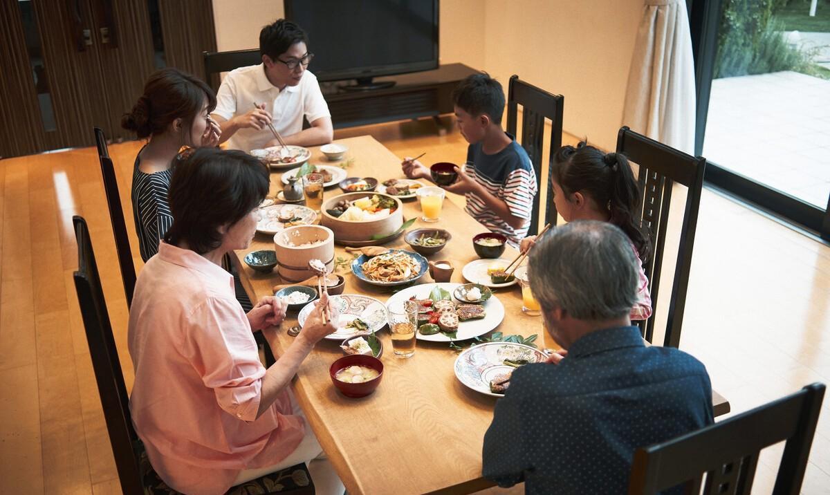 一位111岁老人的5句忠告,60岁以上的老年人多琢磨琢磨,助长寿