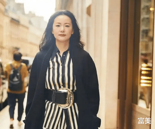 真是应了哪句话,女大十八变,六位女星四十岁后风韵犹存