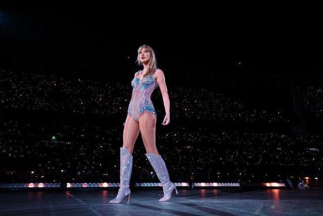 “霉霉”泰勒·斯威夫特演唱会电影12月13日上线