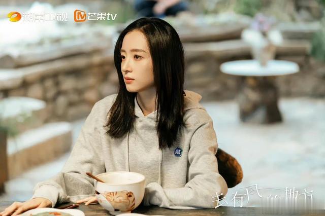 胡冰卿|美美的胡冰卿,有风中娜娜很治愈