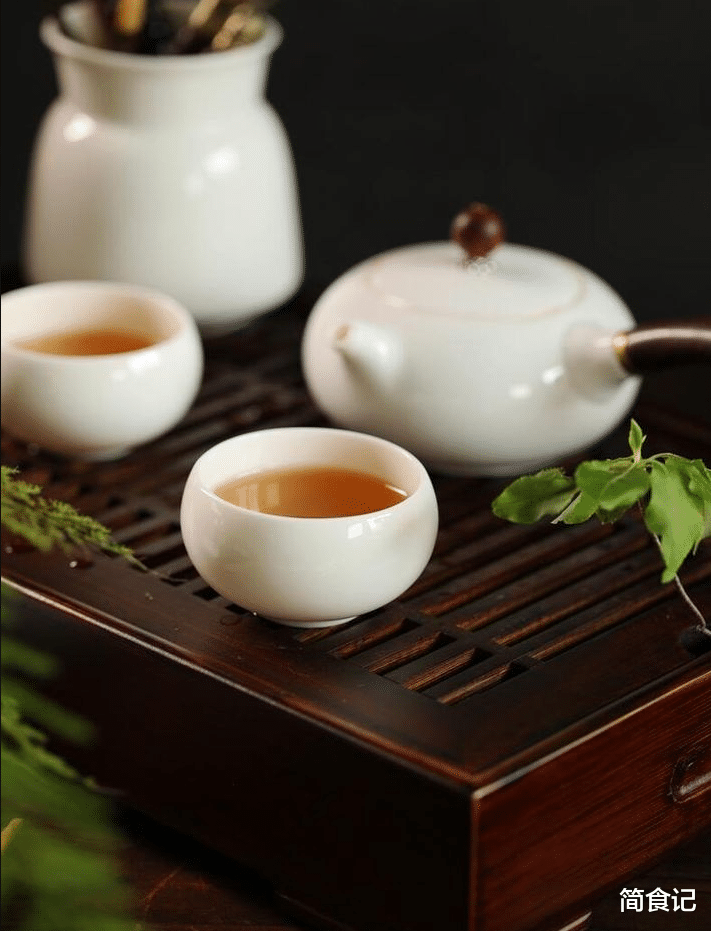 美食测评|同样是红茶,祁门红茶、正山小种、金骏眉、滇红,分别有什么不同