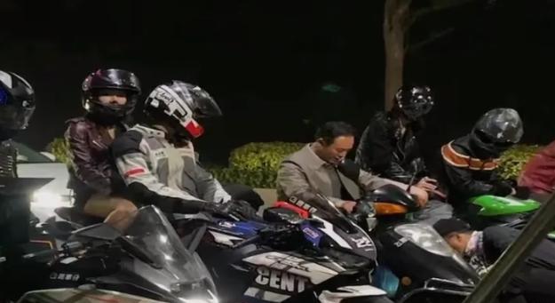 《狂飙》演员转行主播，月入不足三千发文抱怨，直言不会去打工