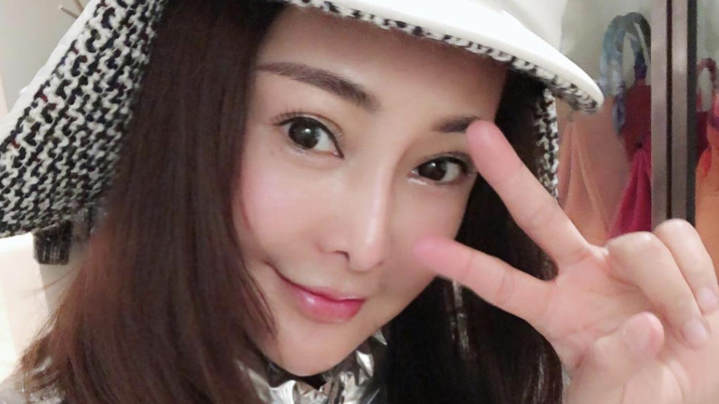 李家诚|李家诚55岁前女友近照曝光，妆容欠真实自然，不如徐子淇温婉大方