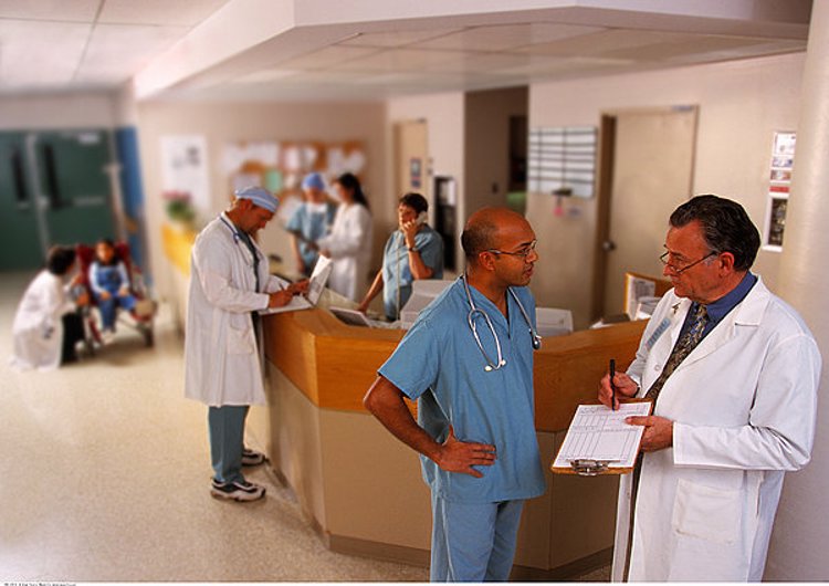 院士直言：中药不能根治癌症，咱不能吹牛！中医治疗癌症有效吗？